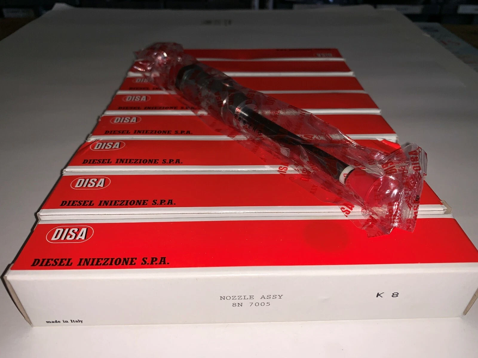 8N7005 INJECTOR